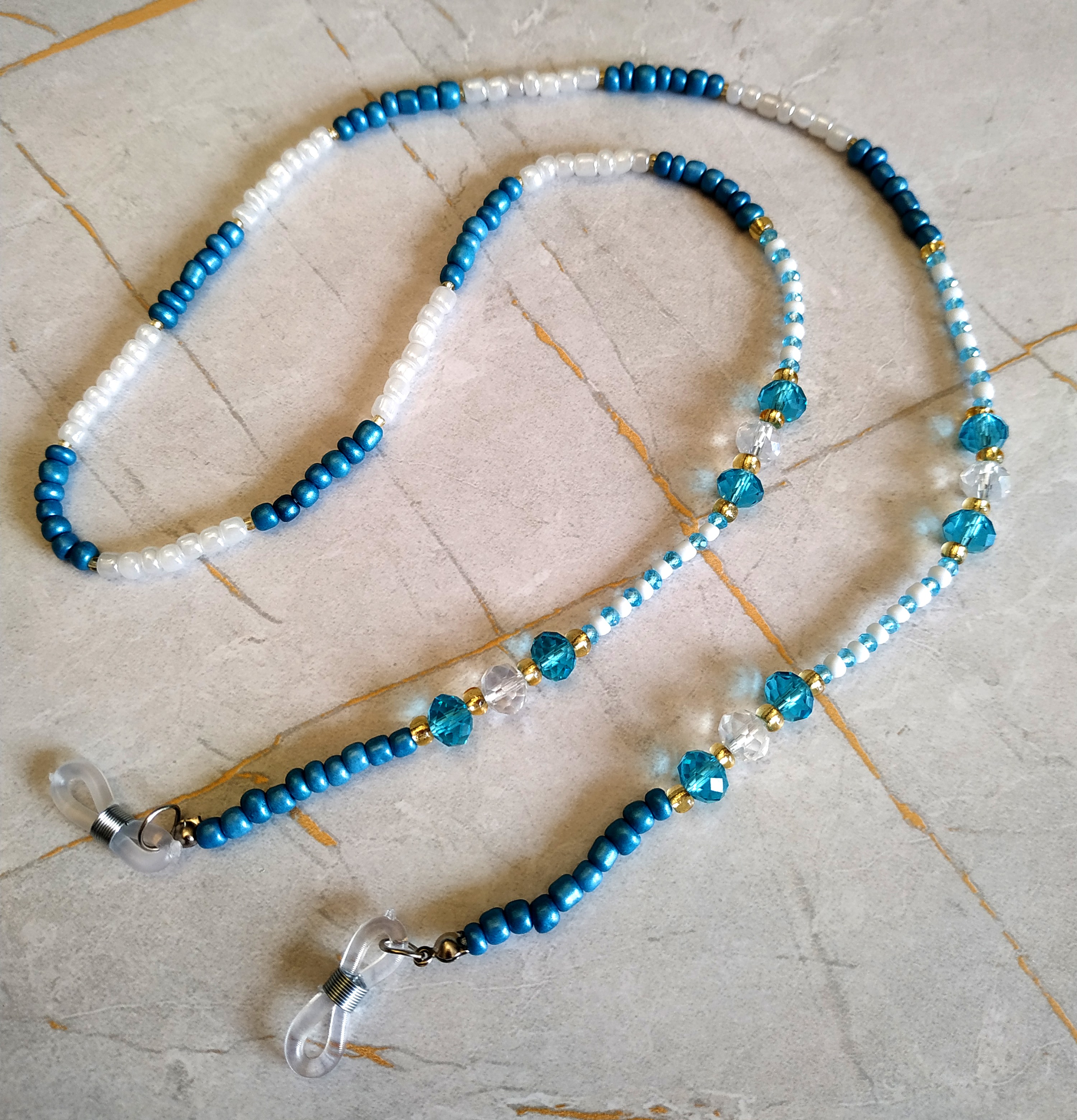 بند عینک کریستالی براق با مهره ای درخشان و طراحی شیک