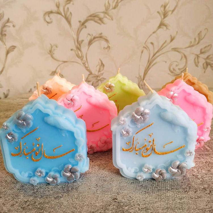 شمع کتیبه سال نو مبارک با نوشته طلایی