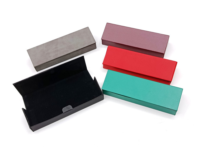 قاب عینک طبی در رنگهای متنوع با طراحی ساده و شیک