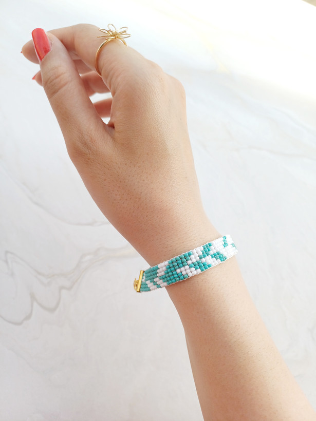 دستبند بافت FGB استیل دارای مونجوق در رنگهای سرمهای، سبز فیروزهای و طلایی مات