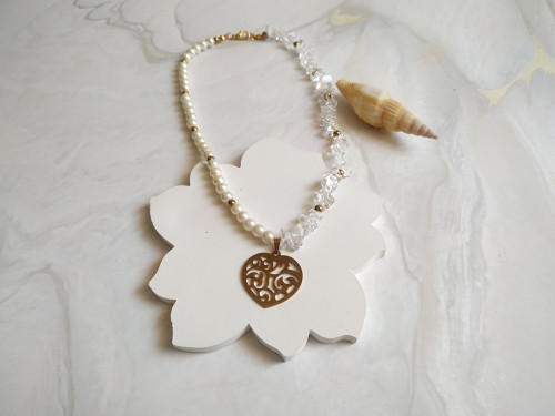 گردنبند کریستالی دفرمه و مروارید همراه با آویز استیل – گردنبند زنانه شیک